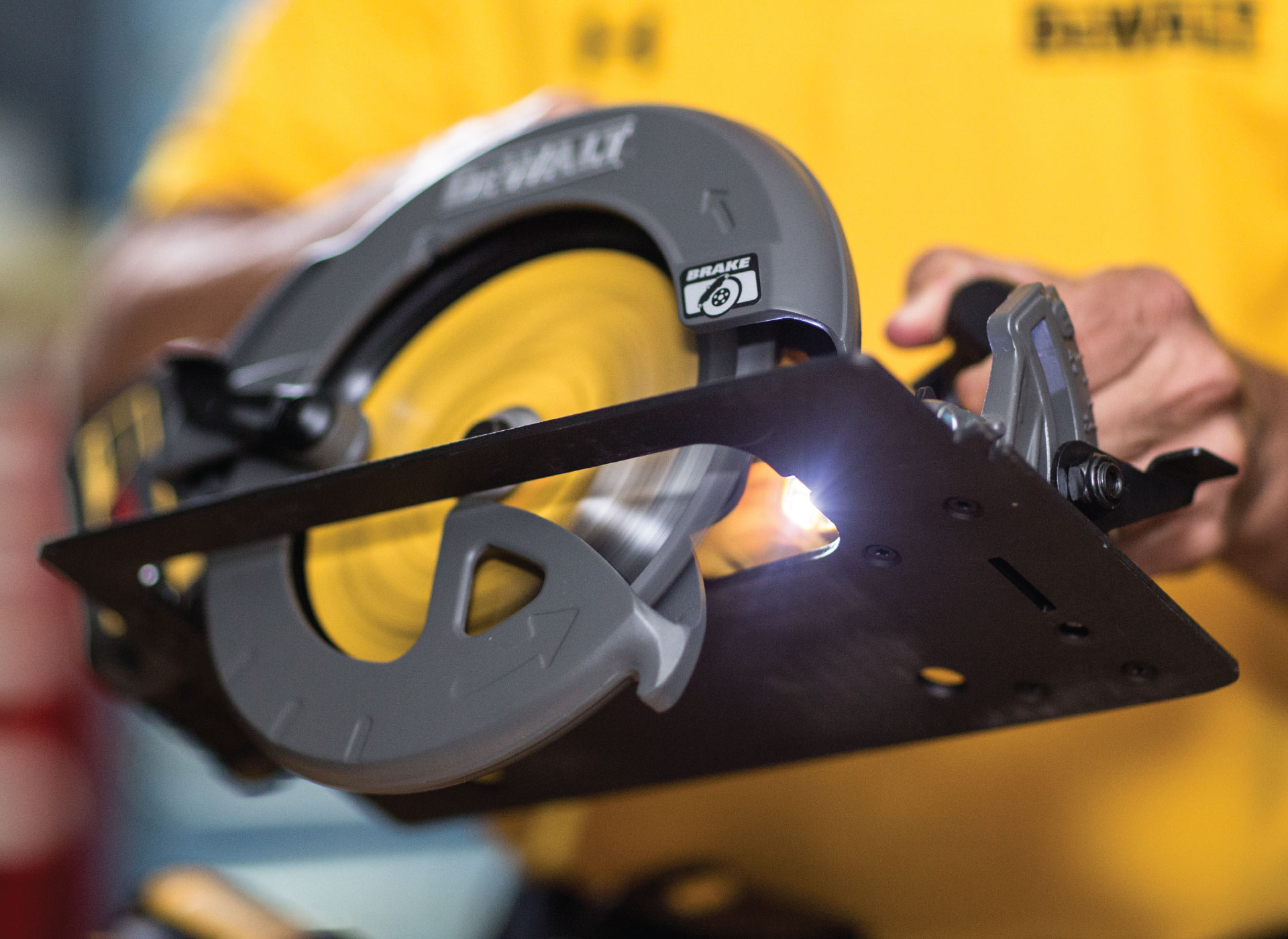 Man holding a circular saw